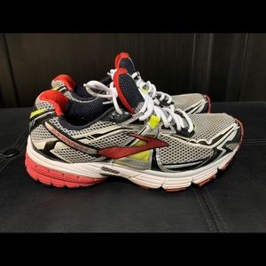 Brooks Men’s size 8